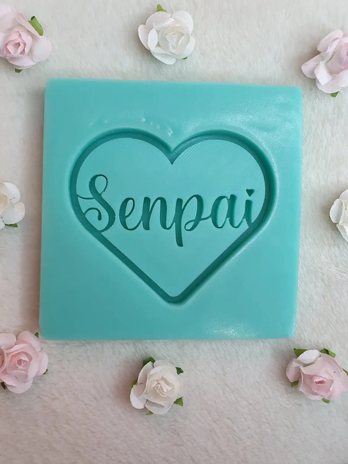 moule silicone pour résine coeur senpai shaker