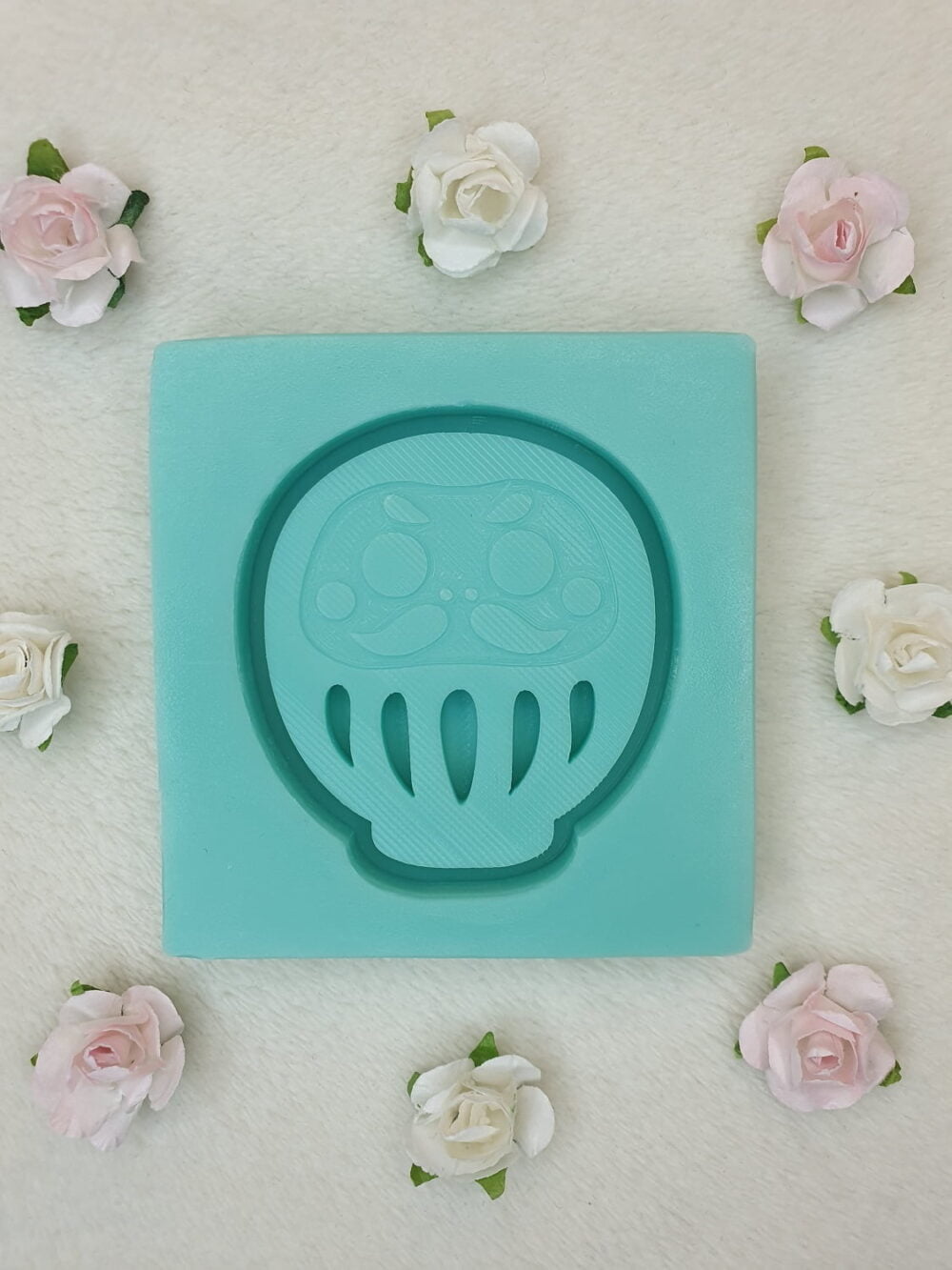 silicone mold daruma shaker for resin