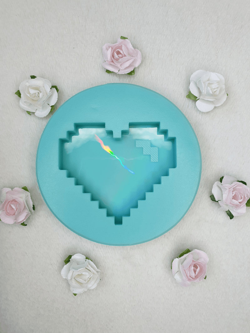 silicone mold holographic pixel heart for resin