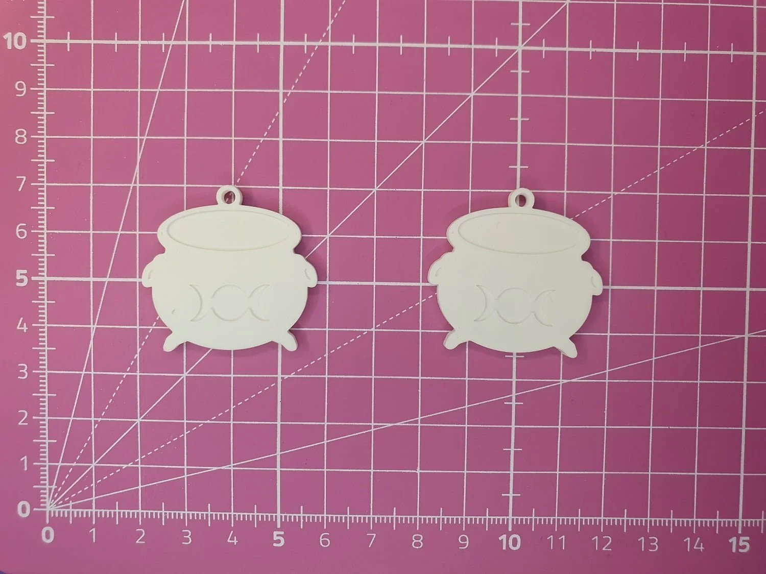 Boucles d'oreilles chaudron / Moule silicone sur commande – Image 2