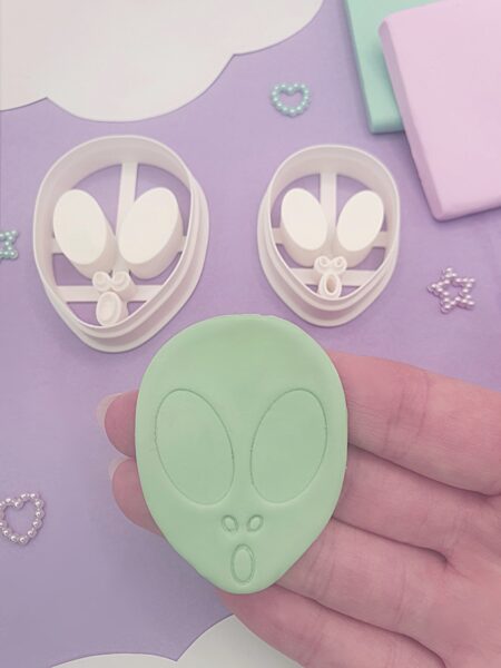 Emporte-pièce alien boucle d'oreilles momo dandadan pour pâte polymère
