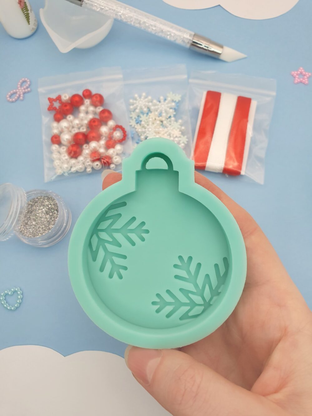 Kit créatif pour créer ces décorations de Noël en résine, jesmonite, pâte polymère, aqua résine…