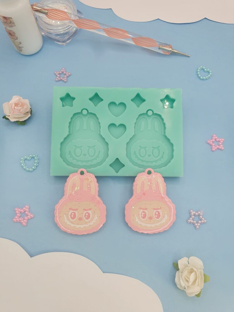 Boucles d'oreilles labubu 2 modèles / Moule silicone sur commande