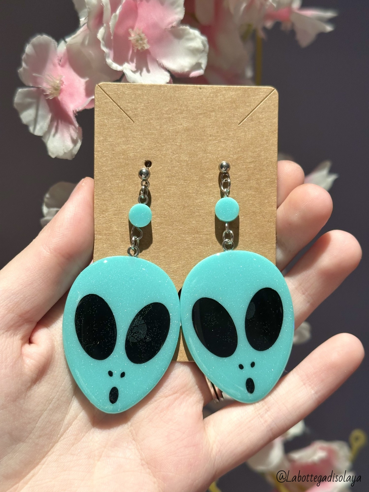Boucles d'oreilles alien de Momo / Moule silicone sur commande – Image 3