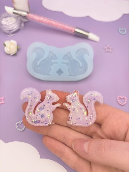Moule en silicone boucles d'oreilles écureuils pour résine époxy.