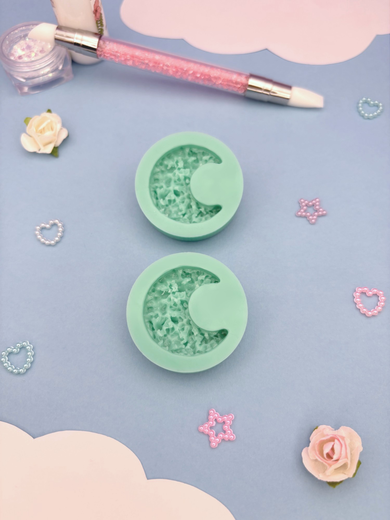 Moule en silicone boucles d'oreilles lune cristaux pour résine époxy.