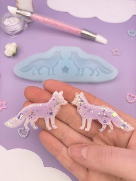 Moule en silicone boucles d'oreilles renards pour résine époxy.