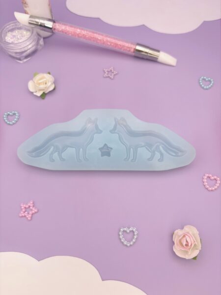 Moule en silicone boucles d'oreilles renards pour résine époxy.