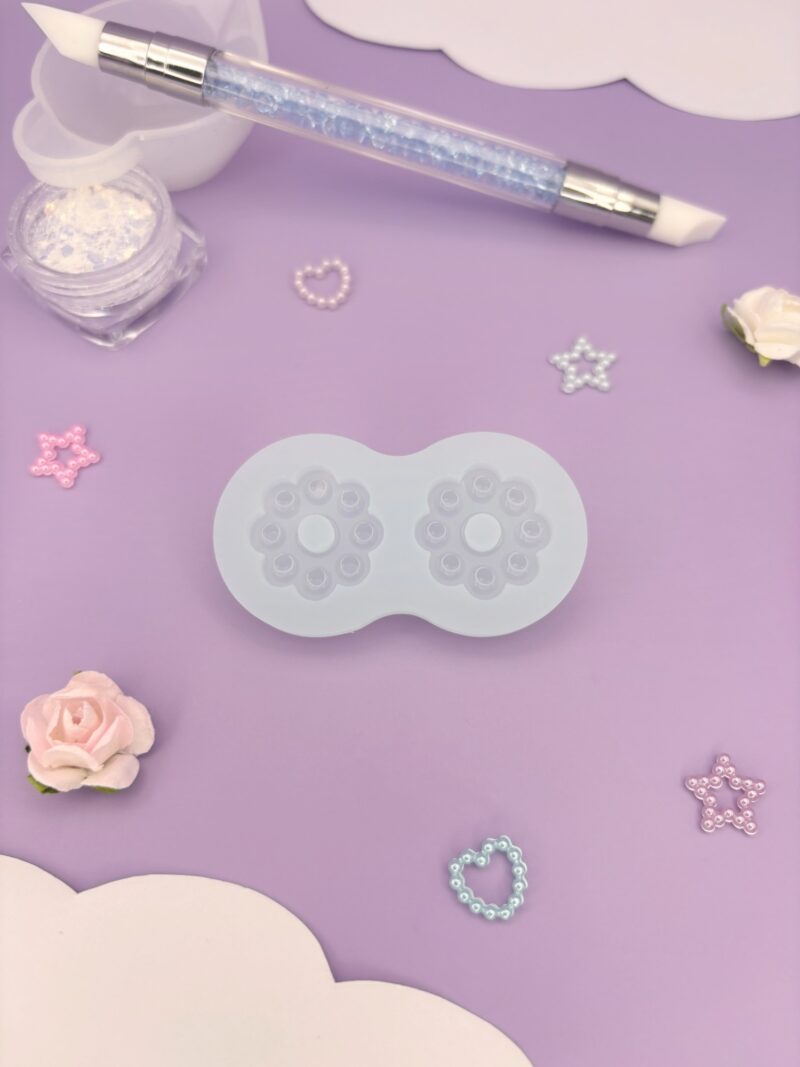 Moule en silicone boucles d'oreilles pour résine époxy. Pampille pour créole interchangeable