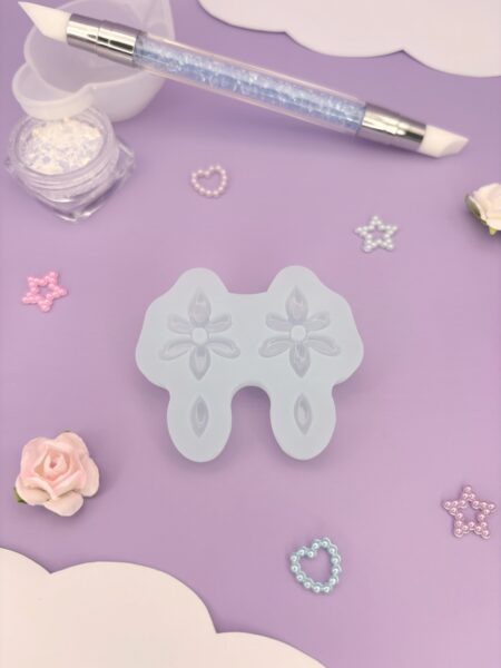 Moule en silicone boucles d'oreilles fleurs pour résine époxy. Pampille pour créole interchangeable