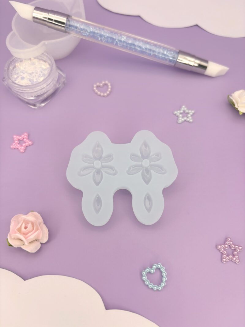 Moule en silicone boucles d'oreilles fleurs pour résine époxy. Pampille pour créole interchangeable
