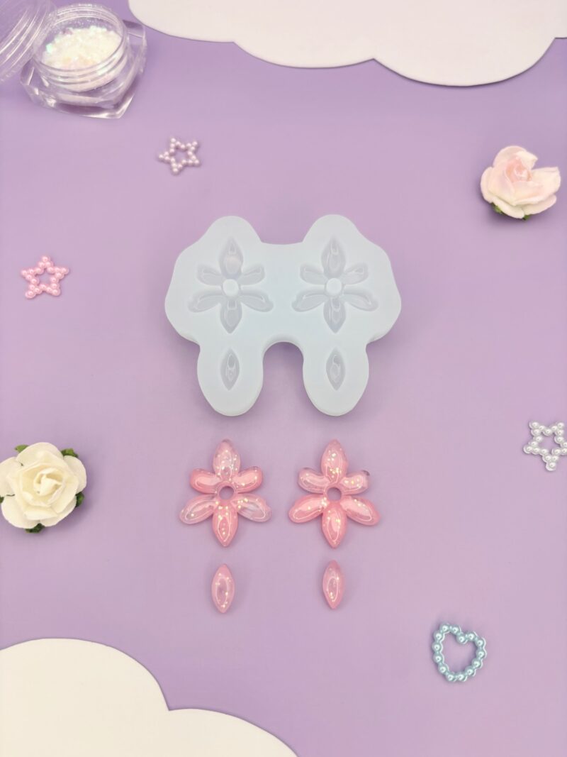 Moule en silicone boucles d'oreilles fleurs pour résine époxy. Pampille pour créole interchangeable
