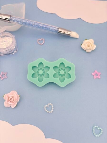 Moule en silicone boucles d'oreilles fleurs pour résine époxy. Pampille pour créole interchangeable