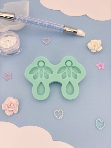Moule en silicone boucles d'oreilles pour résine époxy. Pampille pour créole interchangeable