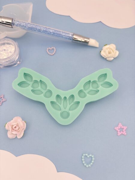 Moule en silicone collier pour résine époxy.