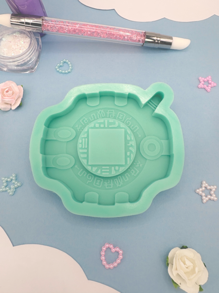 Moule en silicone digivice digimon shaker pour résine époxy.